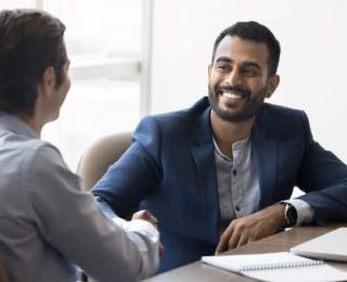 Salarié étranger : de nouveaux documents nécessaires à l’embauche
